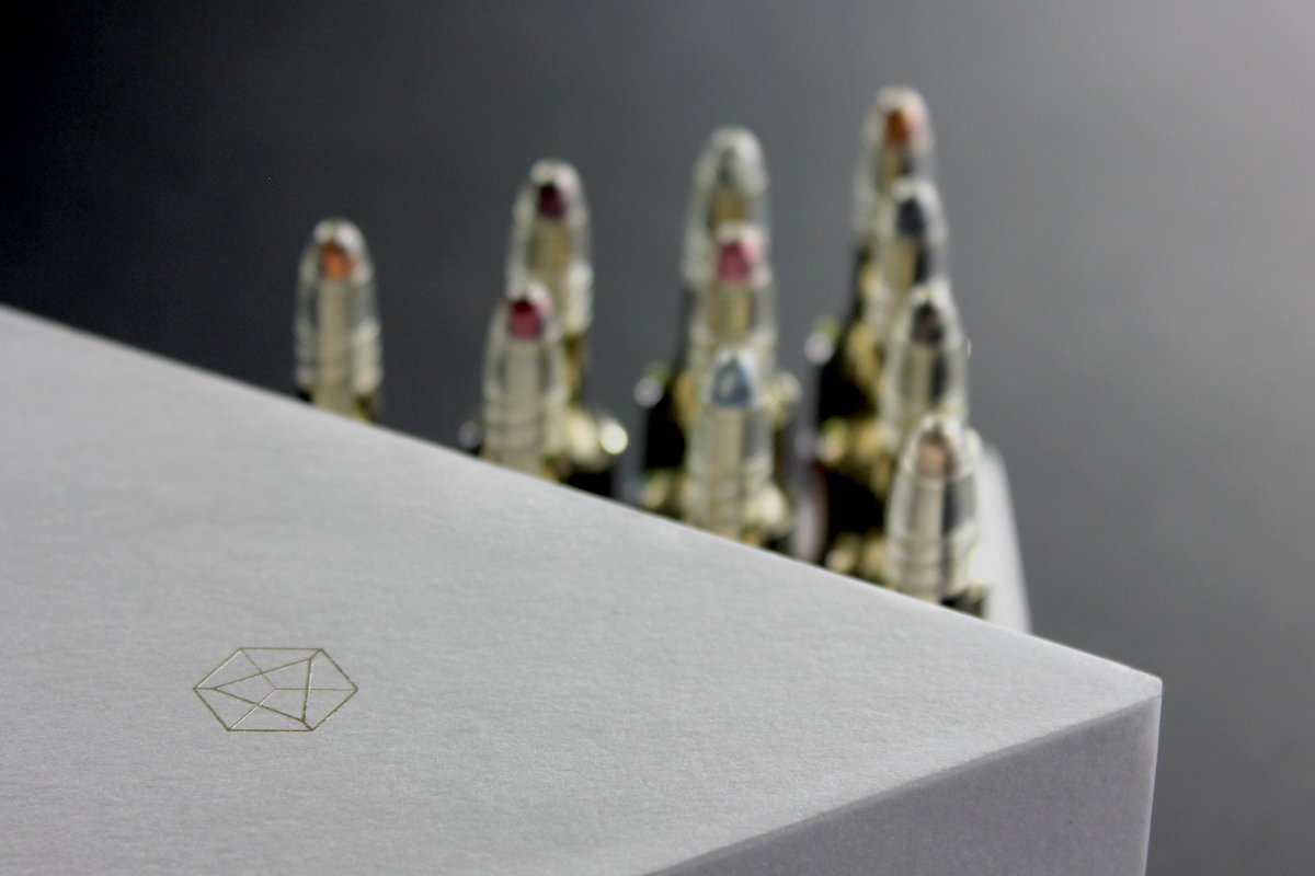 RiPrism美妝企業(yè)形象設(shè)計(jì)