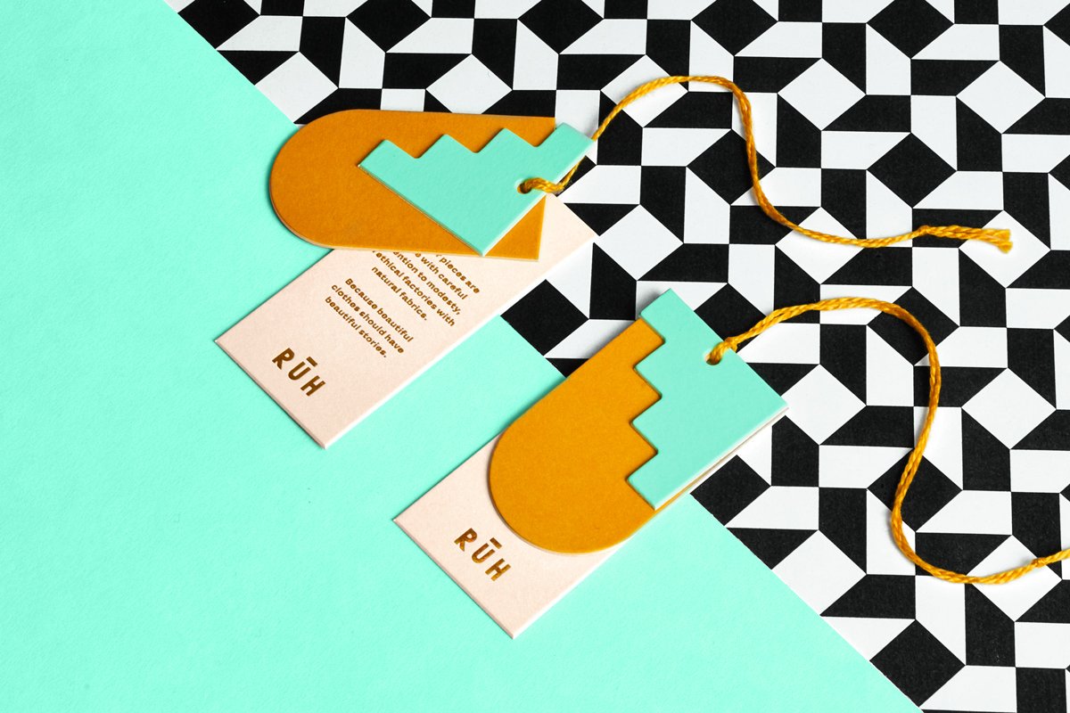 RūH 服裝品牌形象設(shè)計(jì) 標(biāo)簽設(shè)計(jì)