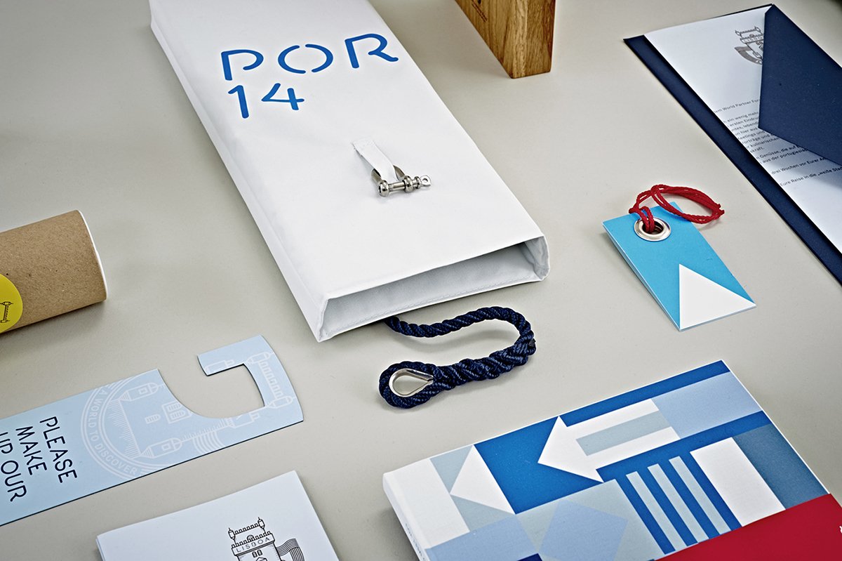 戴姆勒金融品牌設計 實物展示