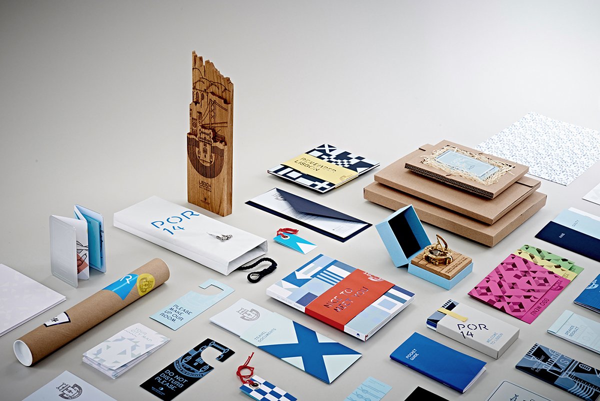 戴姆勒金融品牌設計 實物應用展示