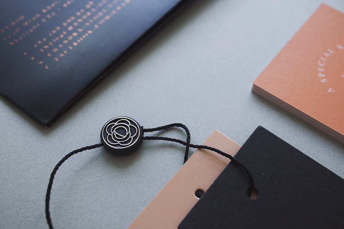 CHANDRA 瑞士服飾品牌形象設(shè)計(jì) 