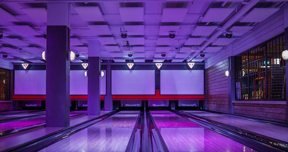 High Rollens保齡球場(chǎng)品牌設(shè)計(jì)形象  空間展示