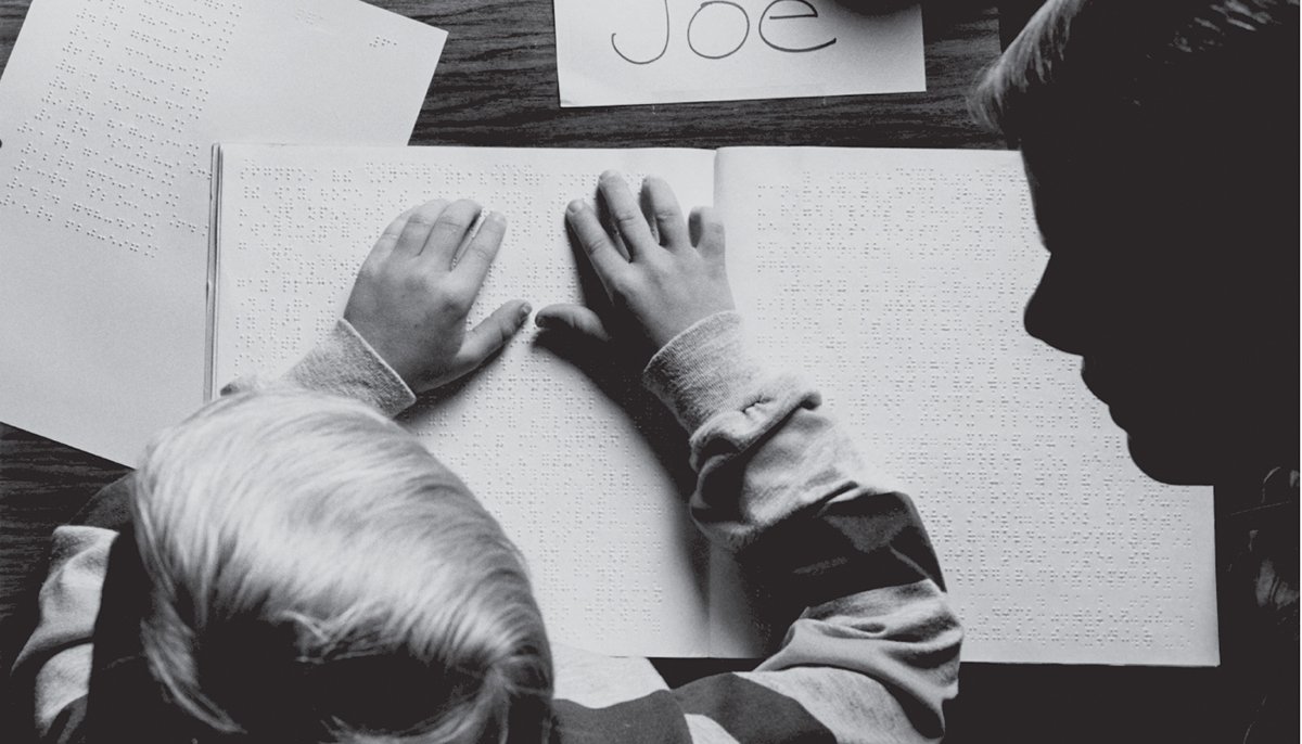 DOT鐘表產(chǎn)品品牌設(shè)計形象  封面展示