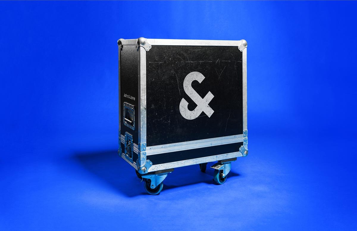 John＆Jane戲劇場所品牌形象設(shè)計(jì)  燈箱設(shè)計(jì)