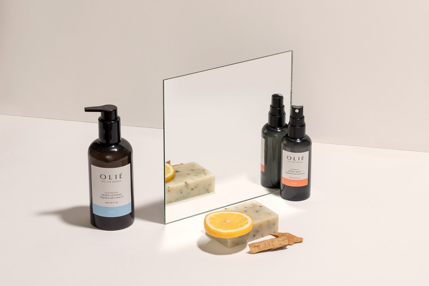 OLIE 香薰產(chǎn)品零售企業(yè)品牌設(shè)計案例，化妝品品牌設(shè)計，品牌設(shè)計公司，深圳品牌設(shè)計，左右格局