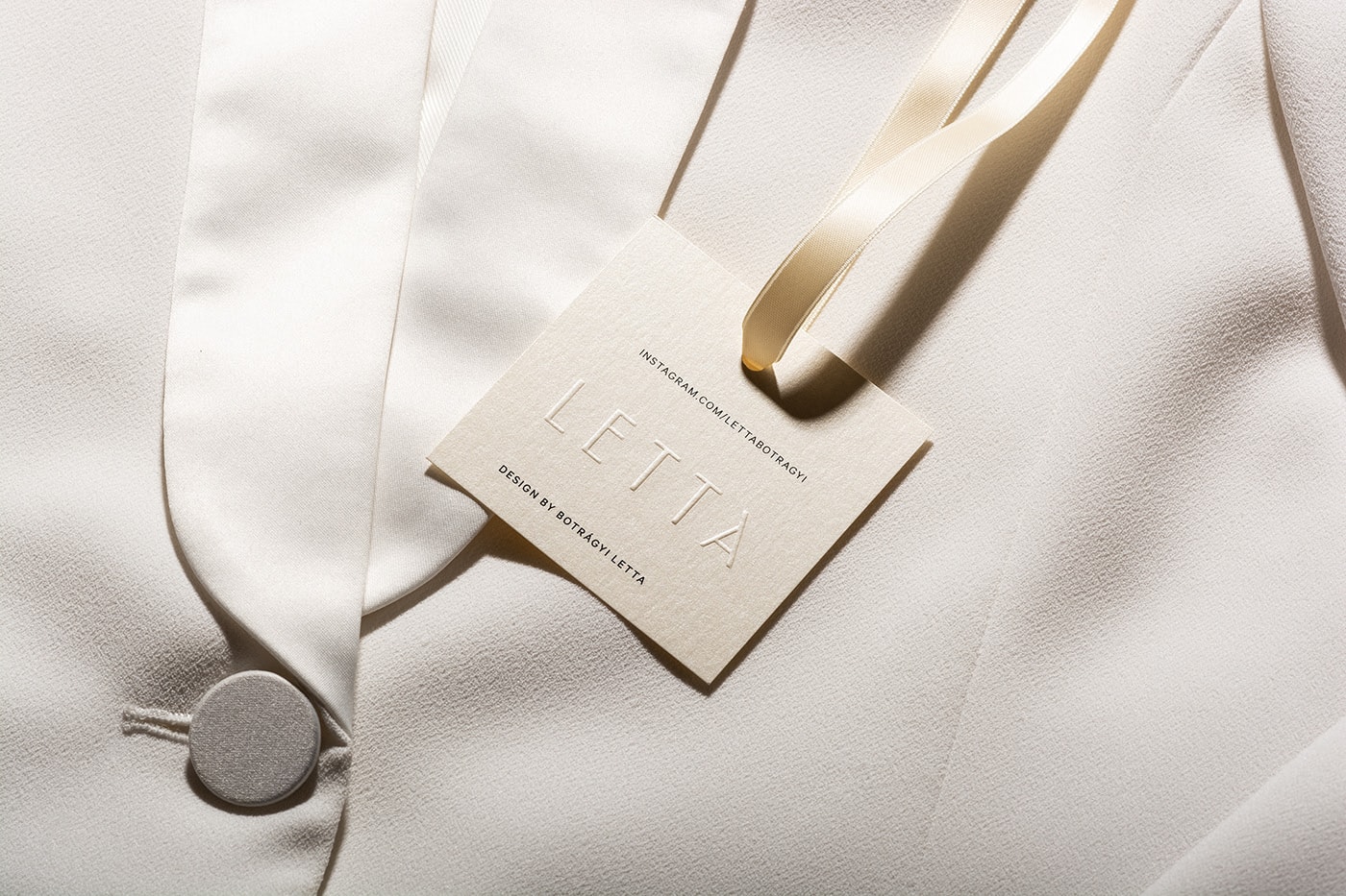 服裝品牌設計，高級服裝設計，深圳品牌設計，左右格局